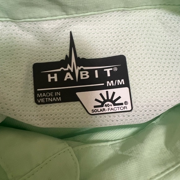 Men's Pastel Green Short Sleeve Button Down Shirt - Picture 5 of 8